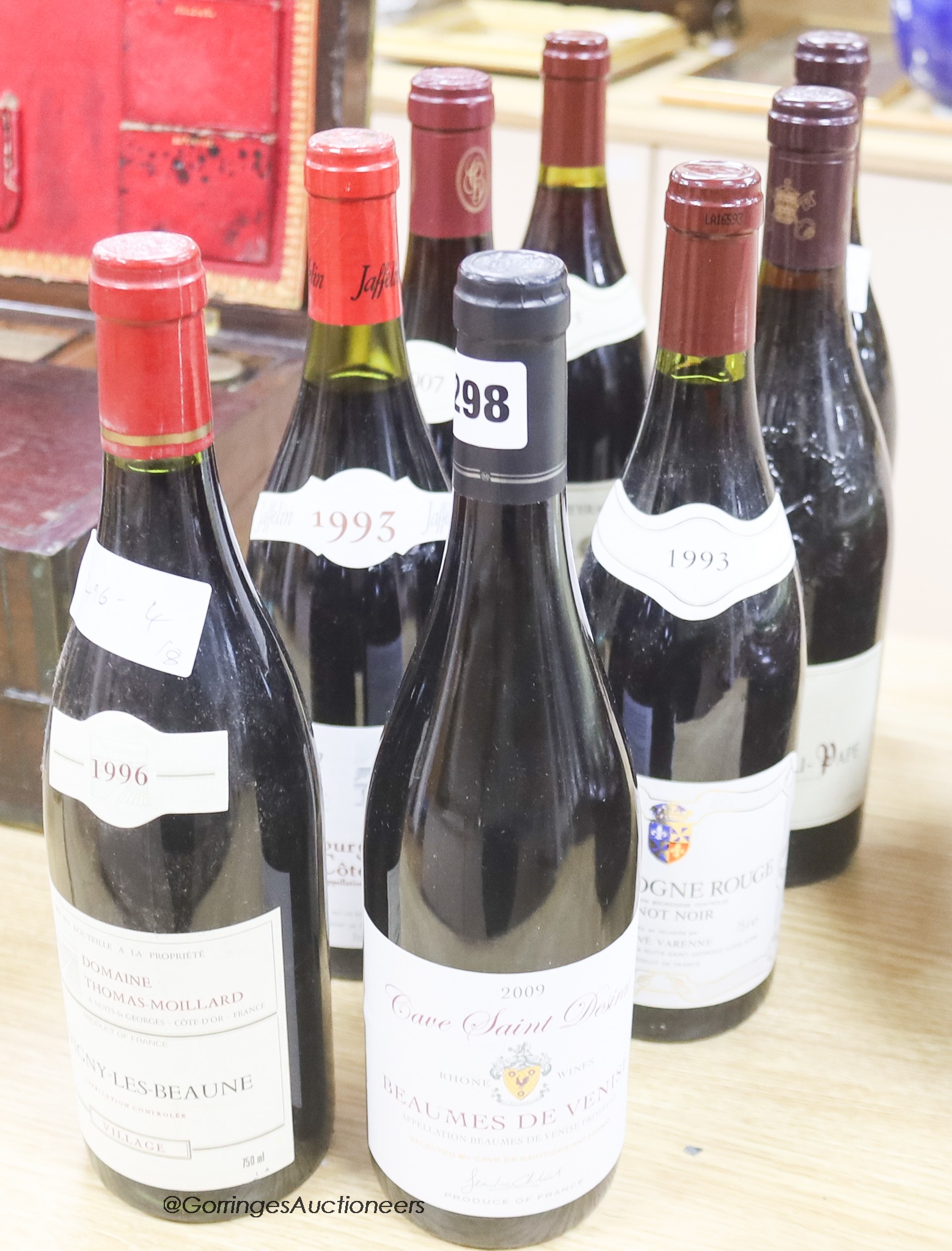 Eight assorted Burgundy wines including Savigny Les Beauregard, 1996, Santenay, 1995 and two Chateauneuf du Pape, 1996.